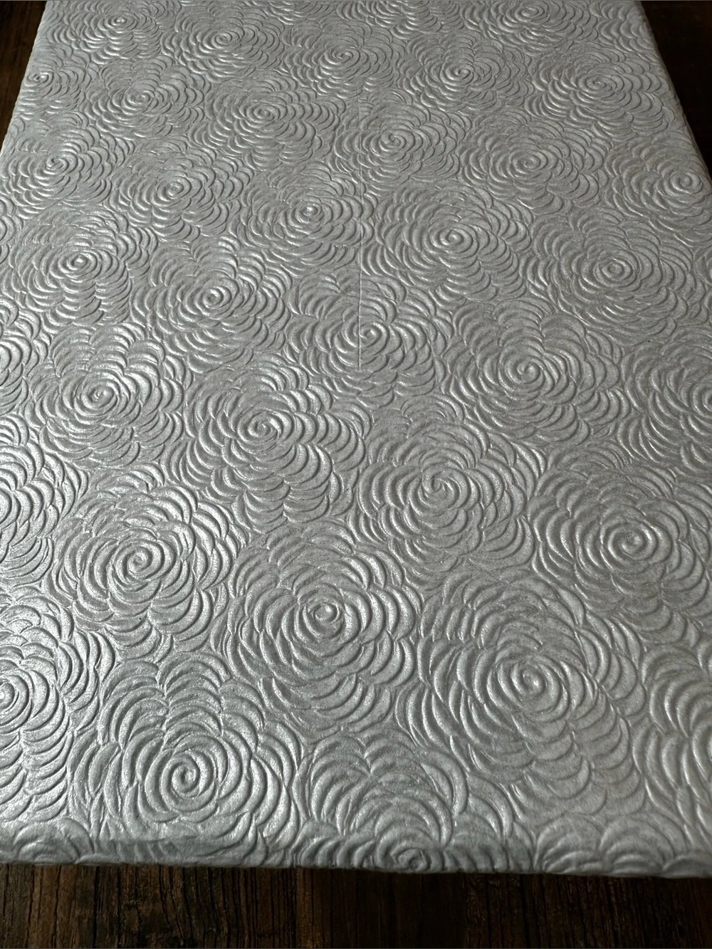 Embossed Rose Pattern Gift box Sheet - White